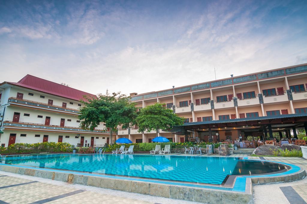 Bintan Agro Beach Resort & Spa Teluk Bakau Exterior photo